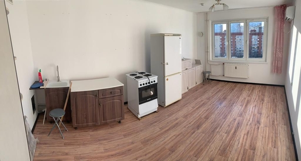 
   Продам 1-комнатную, 37 м², Супсехское ш, 26к10

. Фото 2.