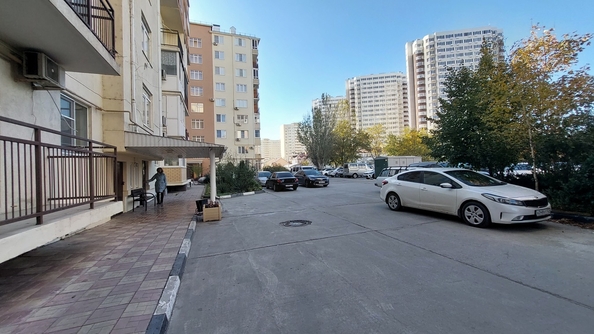 
   Продам 1-комнатную, 34 м², Рождественская ул, 42

. Фото 14.