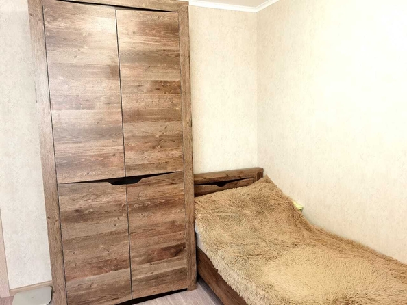 
   Продам 1-комнатную, 42 м², Ленина ул, 233

. Фото 3.