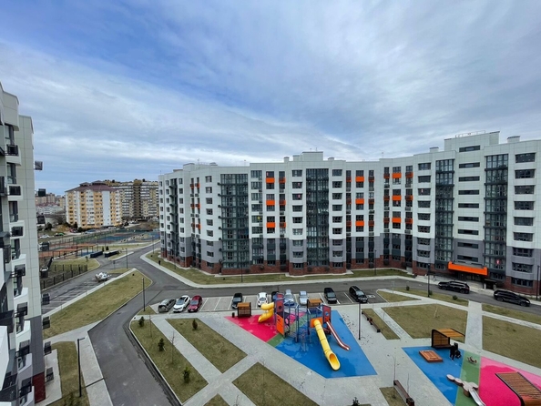 
   Продам 2-комнатную, 56 м², Крылова ул, 13к3

. Фото 11.