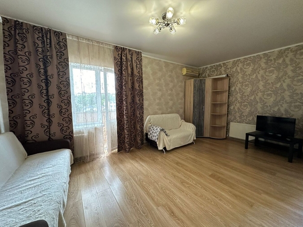 
   Продам студию, 33 м², Кати Соловьяновой ул, 128

. Фото 1.