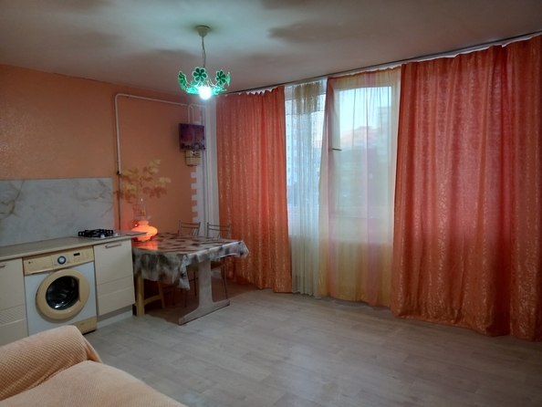 
   Продам 1-комнатную, 50 м², Ленина ул, 153

. Фото 4.