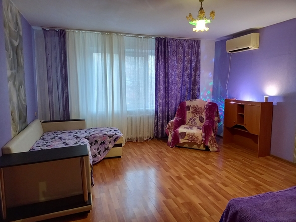 
   Продам 1-комнатную, 50 м², Ленина ул, 153

. Фото 11.