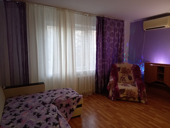 
   Продам 1-комнатную, 50 м², Ленина ул, 153

. Фото 16.