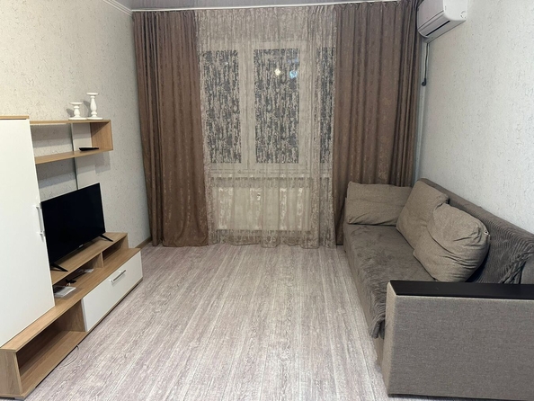 
   Продам 1-комнатную, 37 м², Адмирала Пустошкина ул, 22к13

. Фото 8.