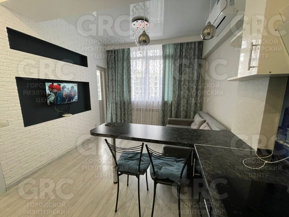 
   Продам 1-комнатную, 34.7 м², Полтавская ул, 21

. Фото 1.