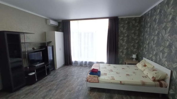 
  Сдам в аренду 1-комнатную квартиру, 34 м², Краснодар

. Фото 3.