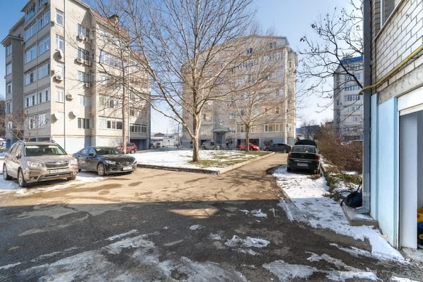 
   Продам 3-комнатную, 153.5 м², Аксайская ул, 44

. Фото 46.