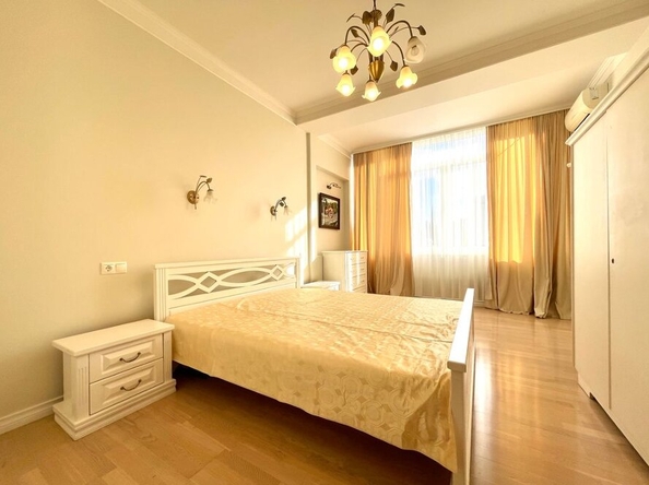 
   Продам 4-комнатную, 107 м², Нагорная ул, 19А

. Фото 9.