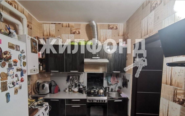 
   Продам 1-комнатную, 27 м², Макаренко ул, 8/6

. Фото 1.