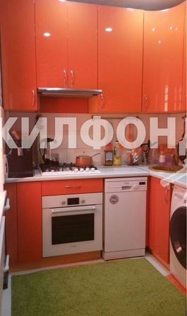 
   Продам 3-комнатную, 45 м², Цветной бульвар ул, 7

. Фото 4.