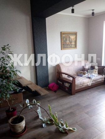 
   Продам 1-комнатную, 55 м², Макаренко ул, 30/1

. Фото 4.