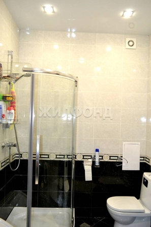 
   Продам 2-комнатную, 73 м², Макаренко снт, 9в

. Фото 8.