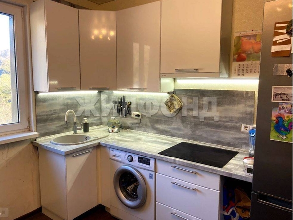 
   Продам 2-комнатную, 35 м², Измайловская ул, 32б

. Фото 5.