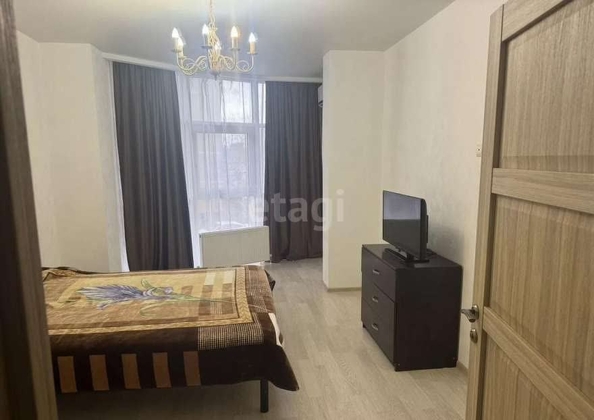 
  Сдам в аренду 1-комнатную квартиру, 41 м², Краснодар

. Фото 1.