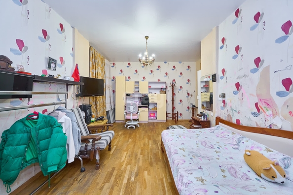 
   Продам 4-комнатную, 127 м², Красная ул, 16

. Фото 12.