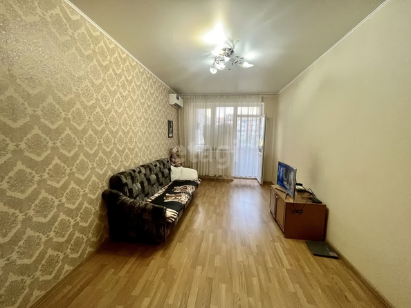 
   Продам 2-комнатную, 53.1 м², Сергея Есенина ул, 98

. Фото 1.