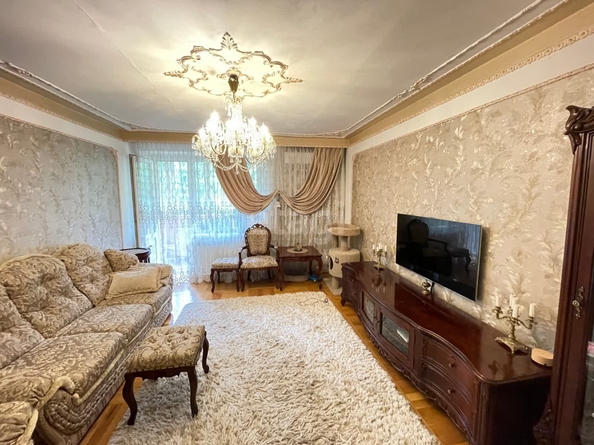 
   Продам 3-комнатную, 73.3 м², Тургенева ул, 181

. Фото 2.