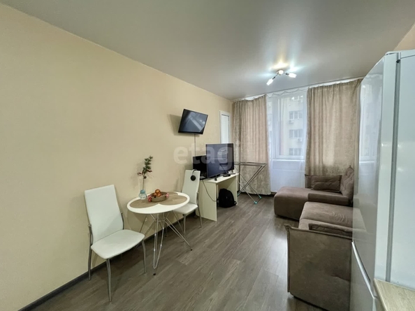 
   Продам 1-комнатную, 44 м², Карякина ул, 5/2

. Фото 2.