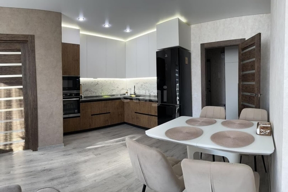 
   Продам 2-комнатную, 59.5 м², Цезаря Куникова ул, 24/2

. Фото 3.