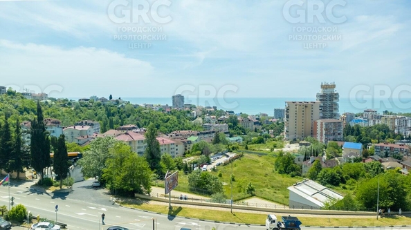 
   Продам 3-комнатный апартамент, 130 м², Виноградная ул, 224/7

. Фото 14.