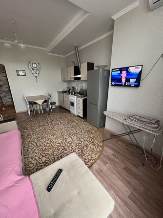 
   Продам 1-комнатную, 46 м², Комарова ул

. Фото 2.