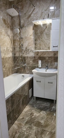 
   Продам 1-комнатную, 42 м², Толстого ул, 130к3

. Фото 20.