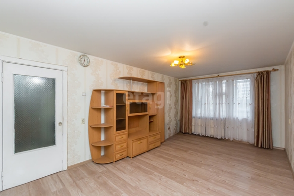 
   Продам 2-комнатную, 51.8 м², 70-летия Октября ул, 4

. Фото 13.