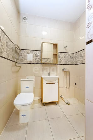 
   Продам 4-комнатную, 129.4 м², Ивана Рослого ул, 18/1

. Фото 8.