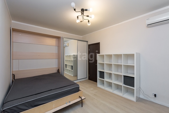 
   Продам 1-комнатную, 31.3 м², Сергея Есенина ул, 112

. Фото 9.