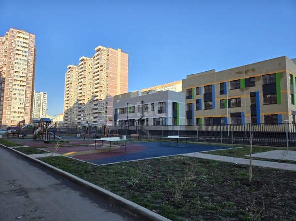 
   Продам 2-комнатную, 58.6 м², Героя Владислава Посадского ул, 16/1

. Фото 13.