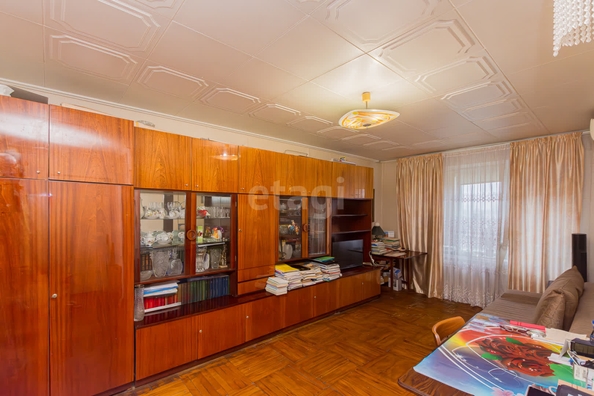 
   Продам 3-комнатную, 58 м², Тургенева ул, 155

. Фото 4.