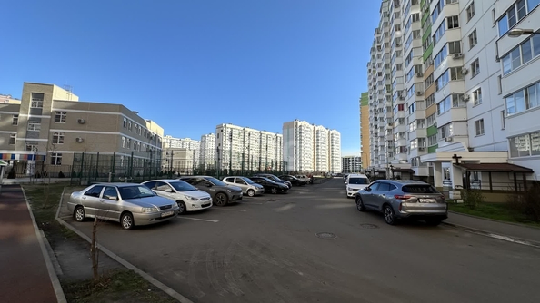 
   Продам 3-комнатную, 83.8 м², Валерия Гассия ул, 7

. Фото 21.