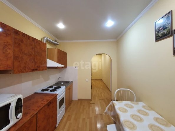 
   Продам 1-комнатную, 35.7 м², 1-го Мая ул, 302

. Фото 2.