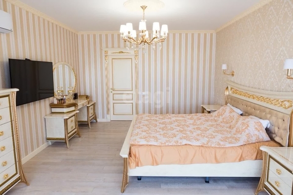 
   Продам 3-комнатную, 112.8 м², Буденного ул, 129

. Фото 2.