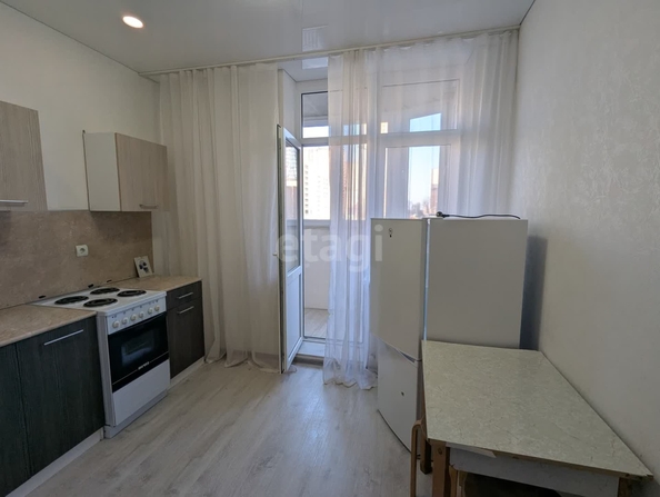 
   Продам 1-комнатную, 35.4 м², Героя Николая Шевелёва ул, 7

. Фото 2.