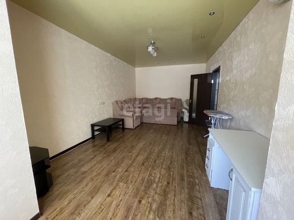 
   Продам 1-комнатную, 44 м², Героя Яцкова И.В. ул, 4

. Фото 2.