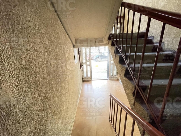 
   Продам 3-комнатную, 42.7 м², 20 Горнострелковой дивизии (Хостинский р ул, 31

. Фото 17.