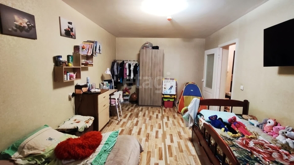 
   Продам 1-комнатную, 38.3 м², Репина пр-д, 42

. Фото 3.