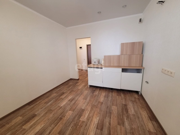 
   Продам 1-комнатную, 38.9 м², Евгении Жигуленко ул, 30/5

. Фото 1.