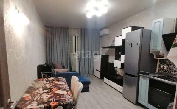 
  Сдам в аренду 2-комнатную квартиру, 60 м², Краснодар

. Фото 2.