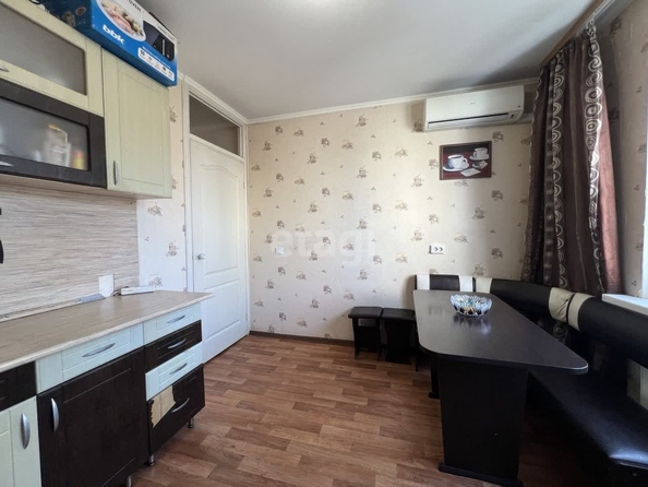 
   Продам 2-комнатную, 59 м², Героя Аверкиева А.А. ул, 22

. Фото 3.