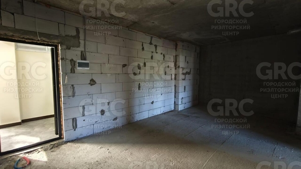 
  Продается 2-комн. квартира, 82.2 м², Туапсинская ул, д. 19
. Фото 41.