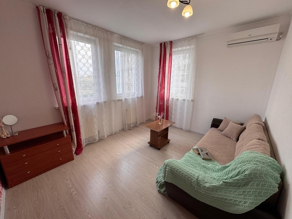 
  Продается 2-комн. квартира, 59 м², Таманская ул, д. 121к2
. Фото 16.