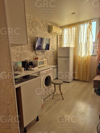 
  Продается студия, 15 м², Революции ул, д. 18
. Фото 2.