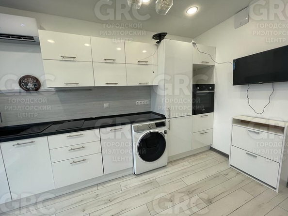 
   Продам 2-комнатную, 36 м², Пластунская ул, 123Ак1

. Фото 2.
