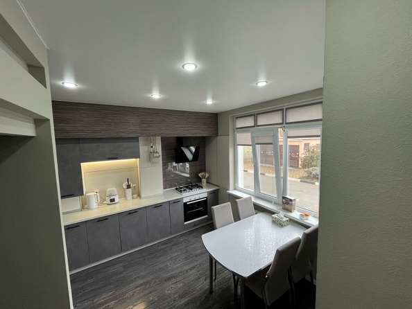 
   Продам 1-комнатную, 40 м², 40 лет Победы ул, 114

. Фото 23.