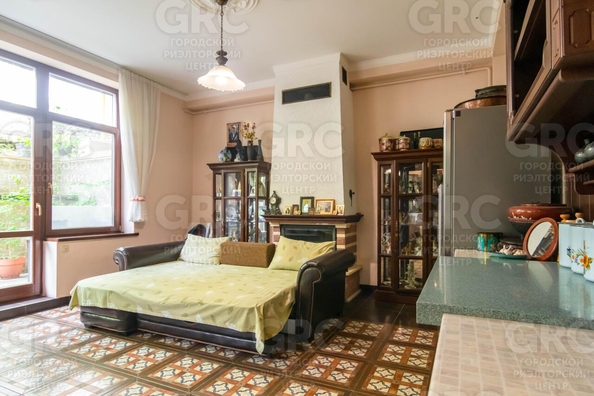 
   Продам коттедж, 320 м², Сочи

. Фото 13.
