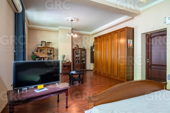 
   Продам коттедж, 320 м², Сочи

. Фото 21.