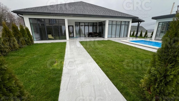 
   Продам дом, 200 м², Сочи

. Фото 1.